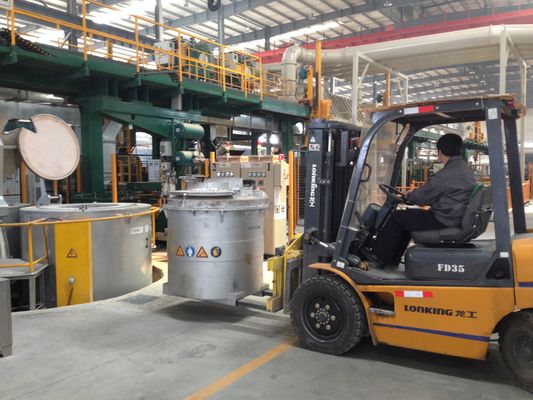 La temperatura máxima de servicio de las cucharas de transferencia de aluminio fundido industrial es ≤ 850 °C y el aumento de la temperatura superficial es ≤ 50 °C.