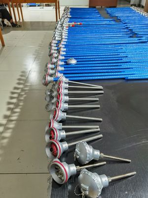 Sensor de temperatura de termopar con medición de voltaje Seebeck y unión de metales disímiles