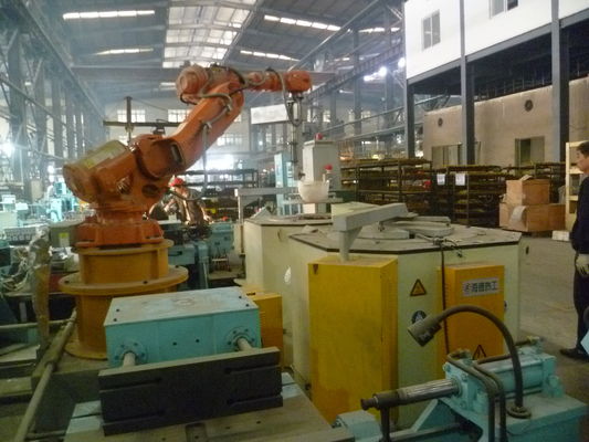 El horno de crisol de aluminio industrial de la invitación de calor 600KG a presión fundición