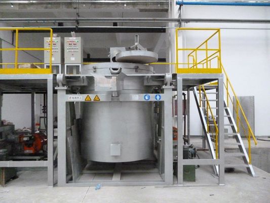 La máquina de aluminio del horno fusorio de la tenencia del LPG 900C a presión el fundición de la alta utilización