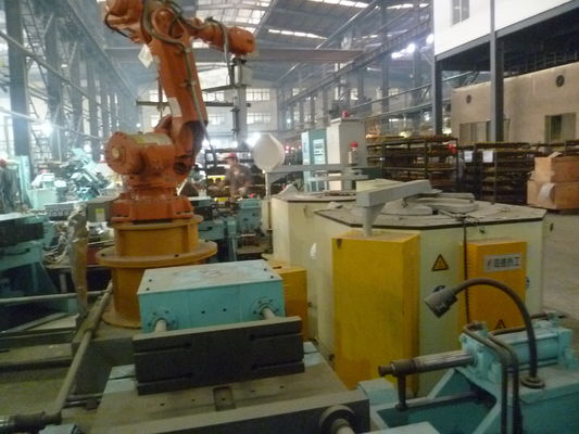 Horno eléctrico gris 2000KG para la combustión completa de fusión de aluminio de la tenencia